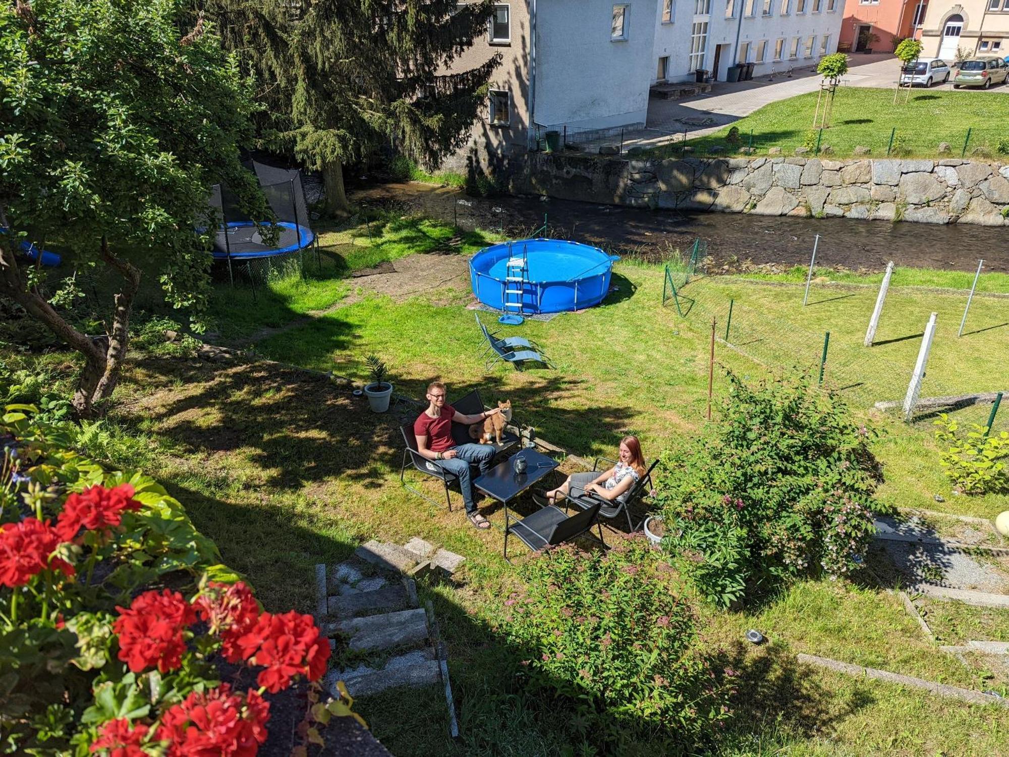 F2 - Urlaubsmagie Sauna, Whirlpool, Pool & Garten Sebnitz Zewnętrze zdjęcie