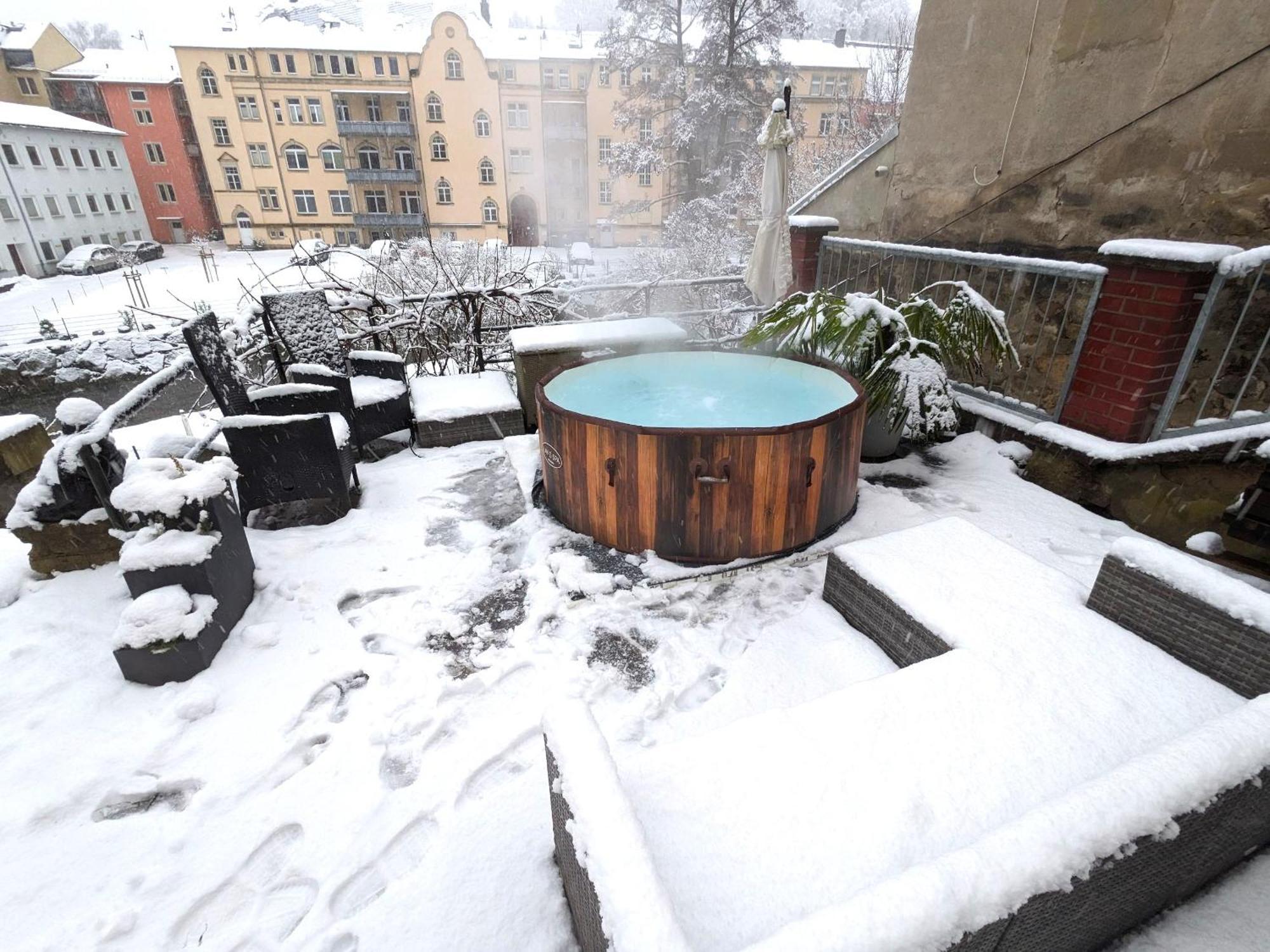 F2 - Urlaubsmagie Sauna, Whirlpool, Pool & Garten Sebnitz Zewnętrze zdjęcie