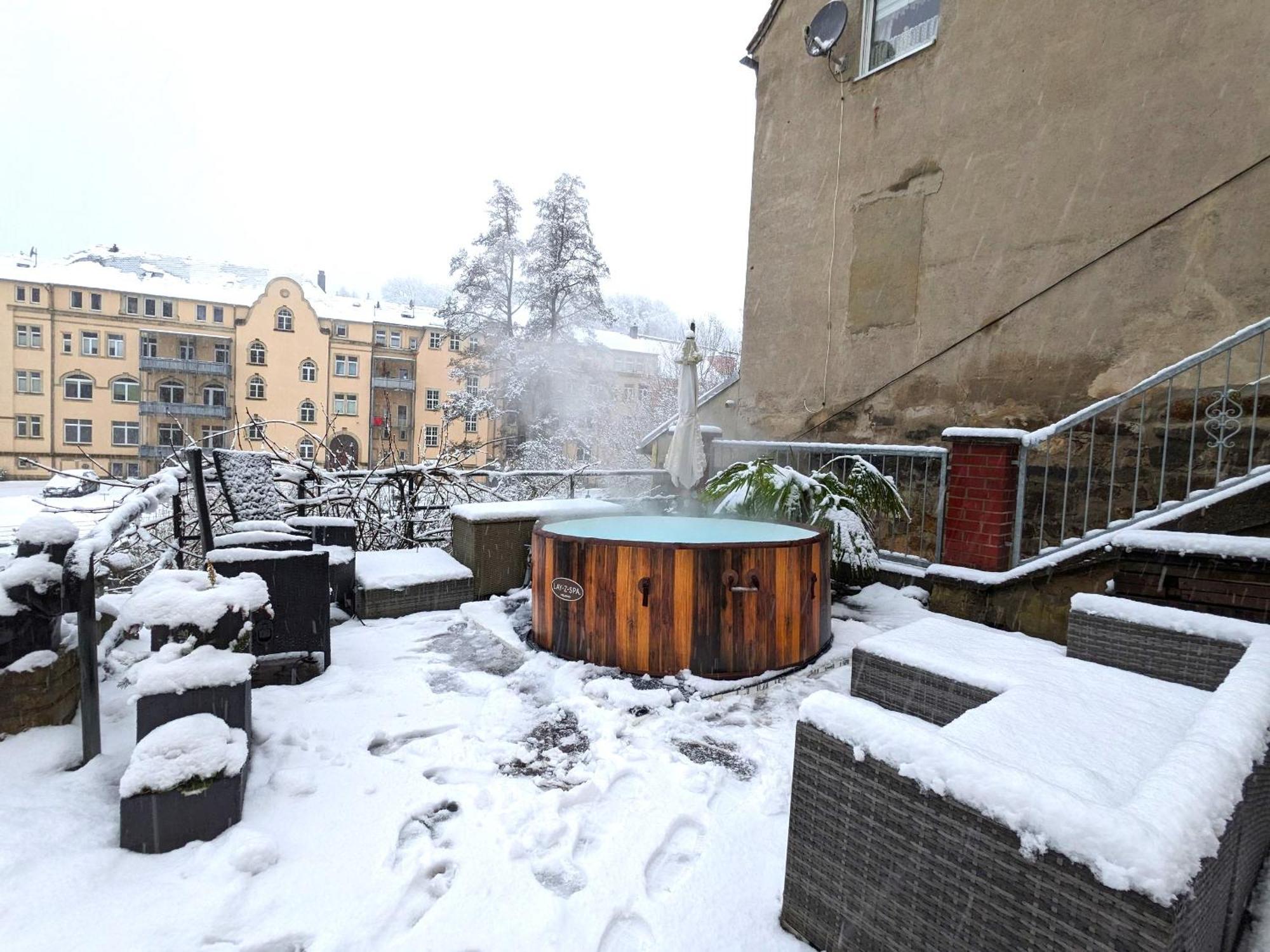 F2 - Urlaubsmagie Sauna, Whirlpool, Pool & Garten Sebnitz Zewnętrze zdjęcie